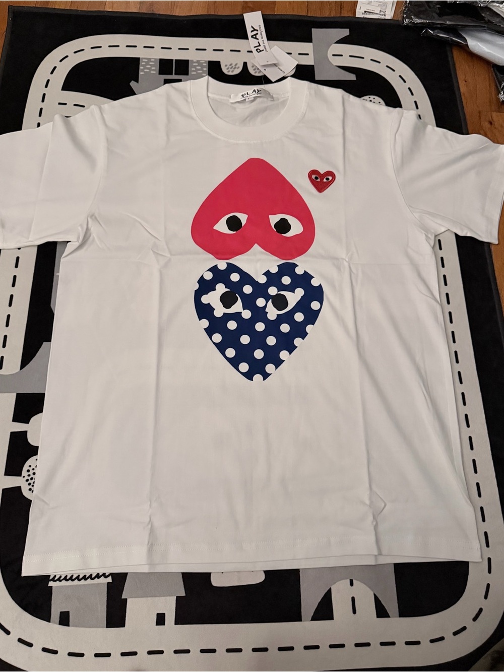 Comme des Garcons PLAY Double Heart Graphic White T-Shirt Size L